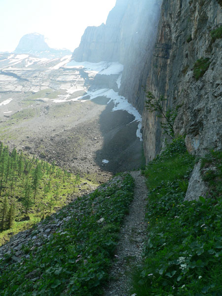 eventjes steil naar beneden