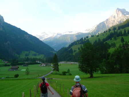 op pad vanuit Kiental