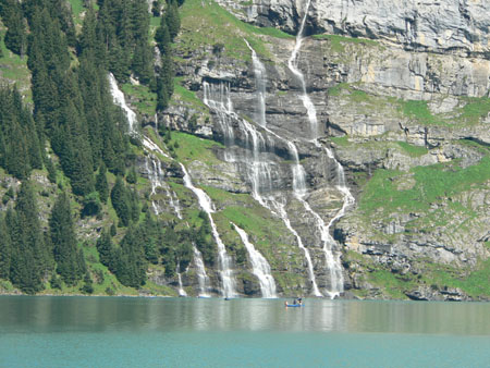 waterval van de Oeschibach