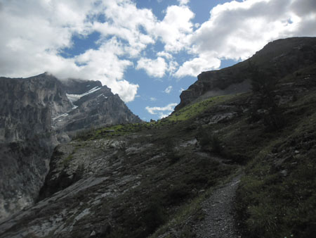 Balmhornhutte in de verte
