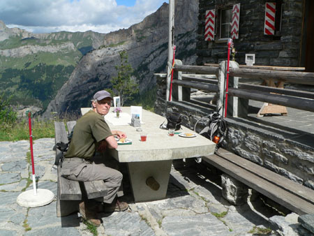 pauze met bergsteigerthee en wortelcake