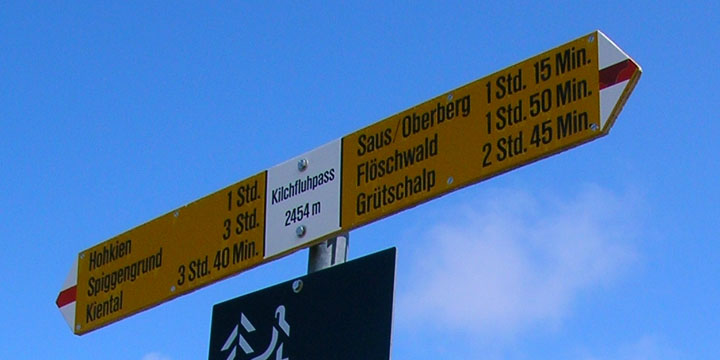 eenzaam bordje op de Chilchfluepass