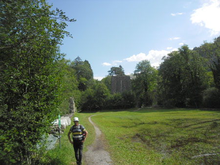 te voet naar Weissenau