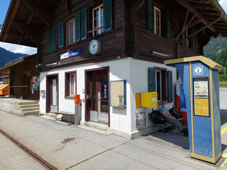 wachten op de trein terug