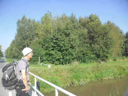 ik zie een picknickbank!